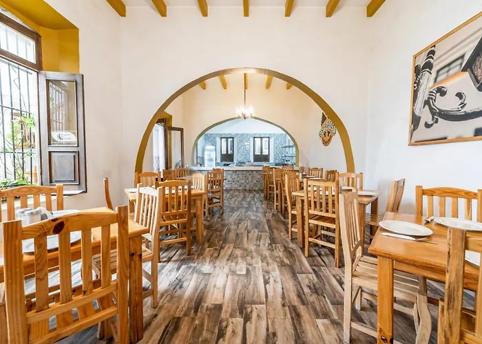 Hotel Meson De Isabel